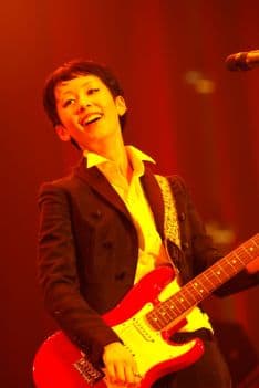 木村カエラ] 初の日本武道館で涙のライブ大成功 - 音楽ナタリー