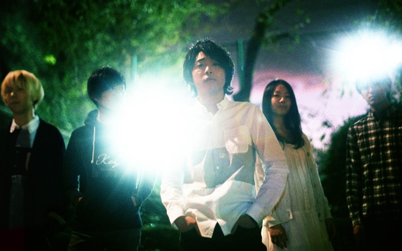 Mrs. GREEN APPLE、メンバー紹介兼ねた最新PV公開 - 音楽ナタリー