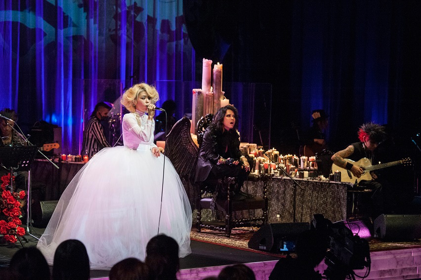 MTVUnpluggedVAMPS_Chara.jpg?