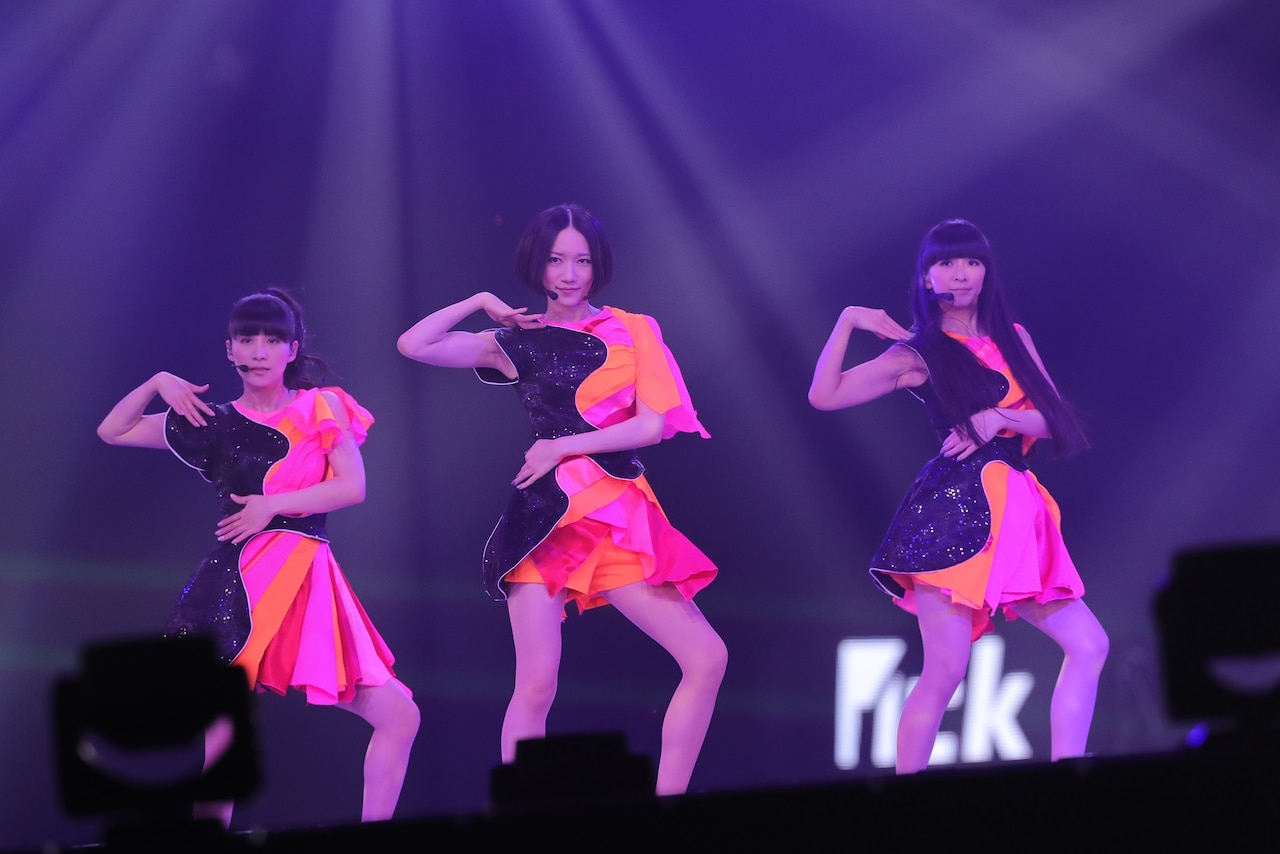 Perfume、半年間のツアーは涙のサプライズで終幕「今日のことは絶対