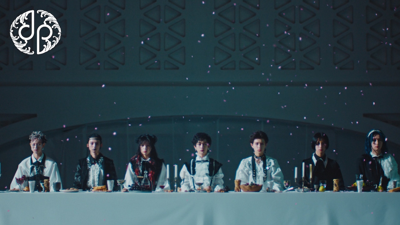 龍宮城「黒執事」EDテーマのCDリリースが決定、「白盤」「黒盤」など