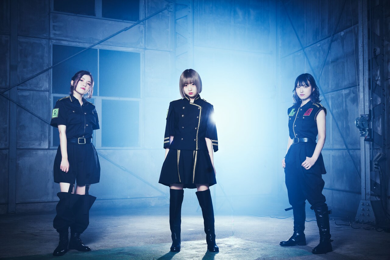 ガールズロックバンド革命がTRiDENTに改名、再始動後初の新曲MV公開