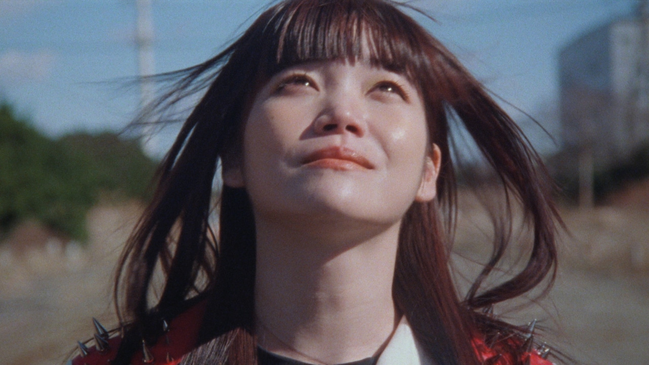 BiSHが再び馬糞まみれに、吉井和哉プロデュースのラストシングル「Bye