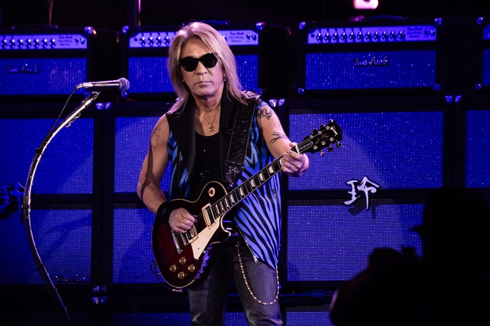 B'z松本孝弘監修のギター機材ブランド「Indigo Note」始動、第1弾は“半