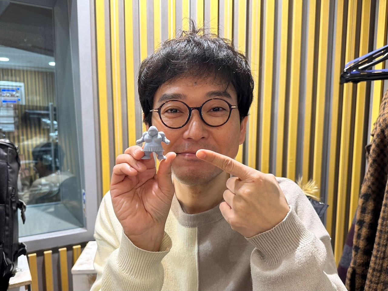 ラジオショー」出演者が消しゴムフィギュア化、ナイツ土屋がこだわりの