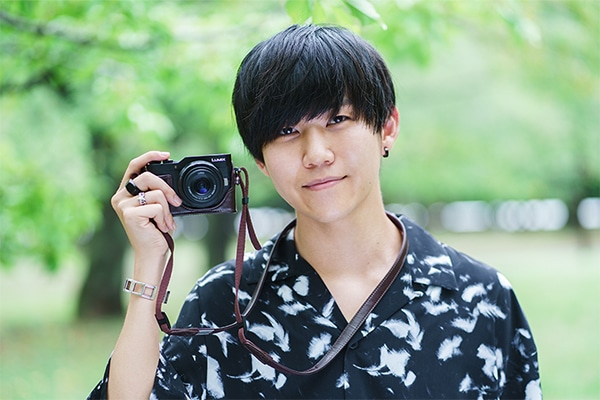 デジナタ連載 若井滉斗（Mrs. GREEN APPLE）×LUMIX DC-GF10/GF90｜多