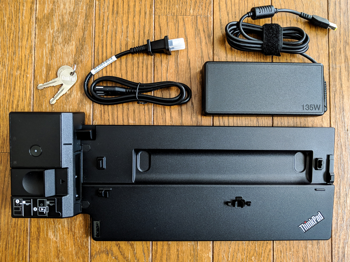 日用品] ThinkPad ウルトラ ドッキングステーションが到着。貼る
