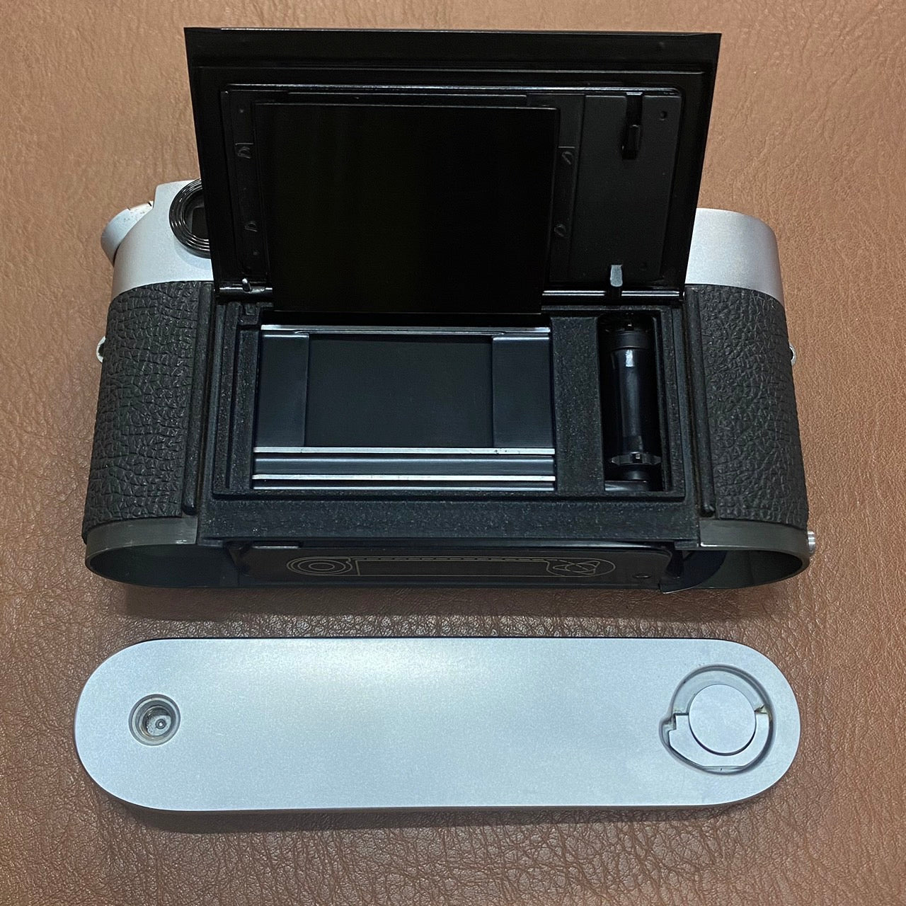 LEICA M4 Silver シルバー OH済み – まるかめら