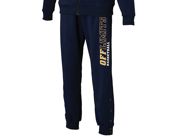 バッシュを履いたままで着脱できるバスケ用スウェットパンツ