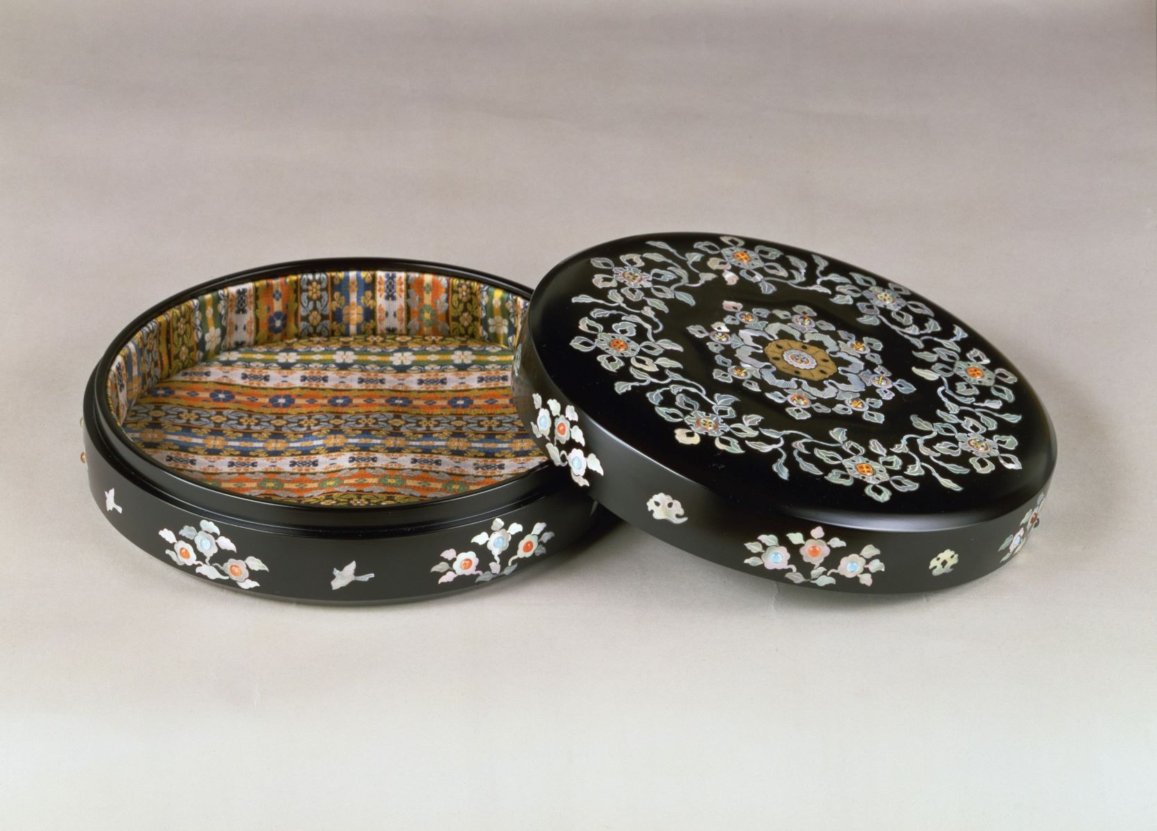 よみがえる正倉院宝物－再現模造にみる天平の技－ | 展覧会 | 沖縄県立