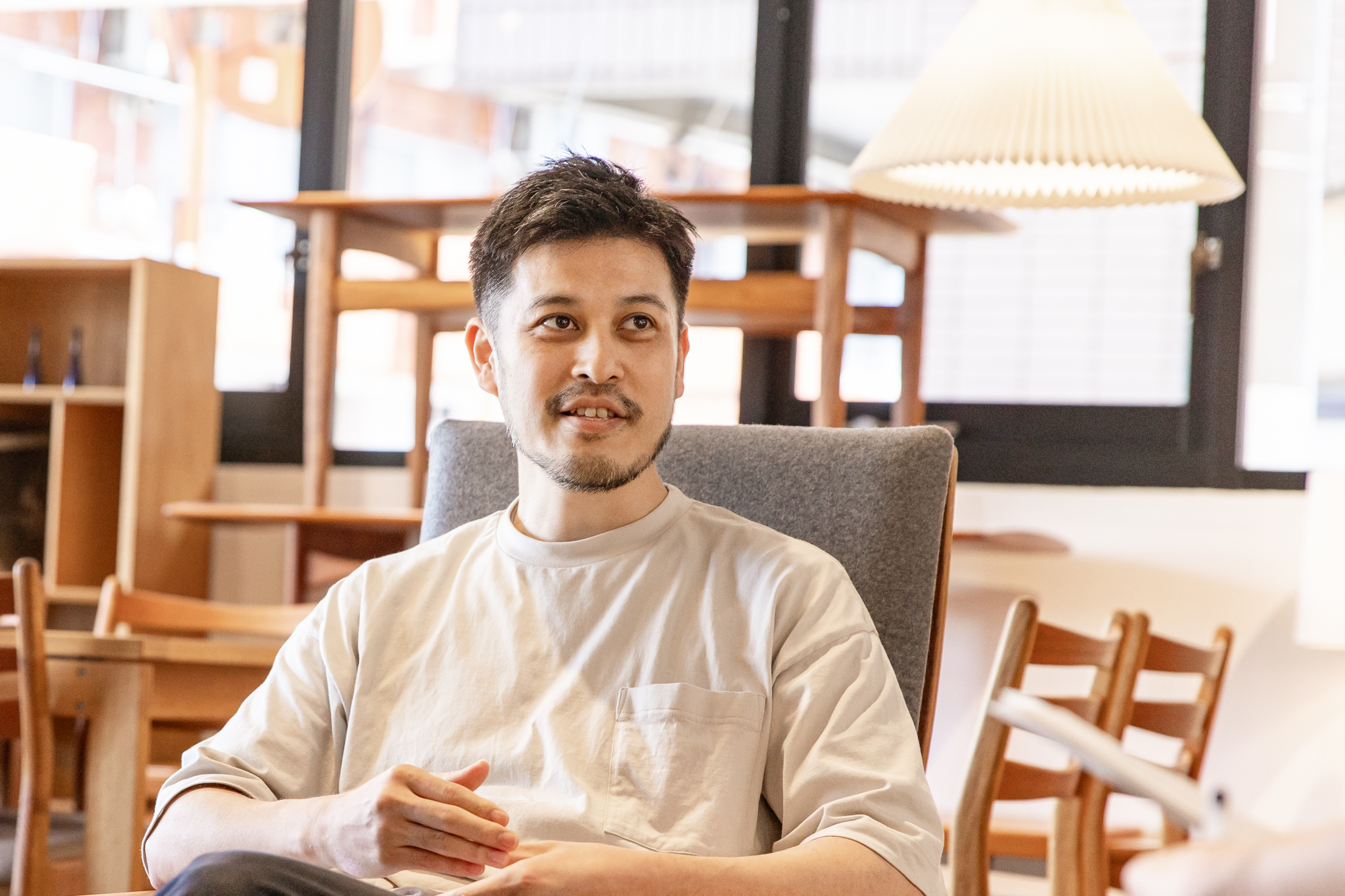 北欧のヴィンテージ家具に刻まれた時間を受け継ぐ | 奥深 OKUJIN