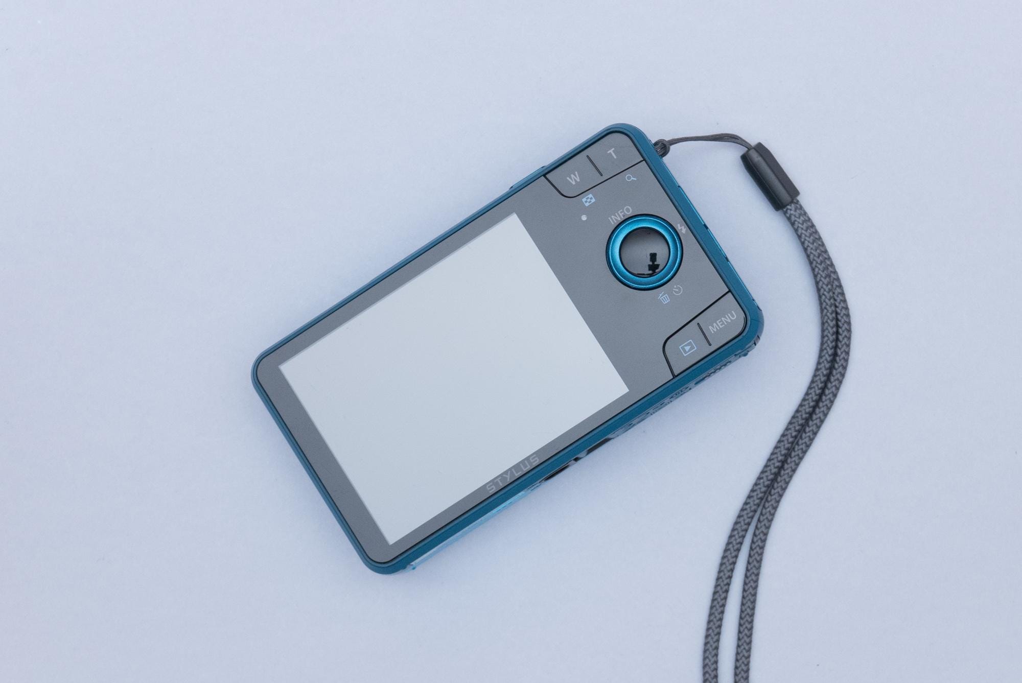 Olympus Stylus VH-520 Compact Y2K Digital Camera – OHSOCULT Film