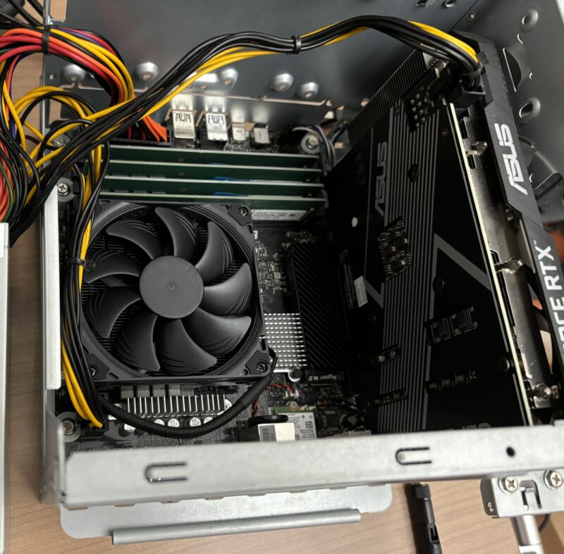 Deskmeet B660の電源ファンとCPUクーラー変えてみた | oiii.info