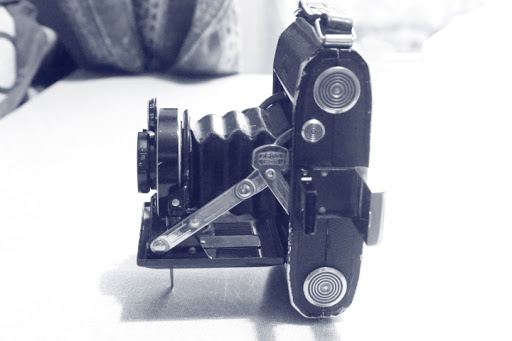 Ikonta 520 – John's Cameras. A collection of interesting and old