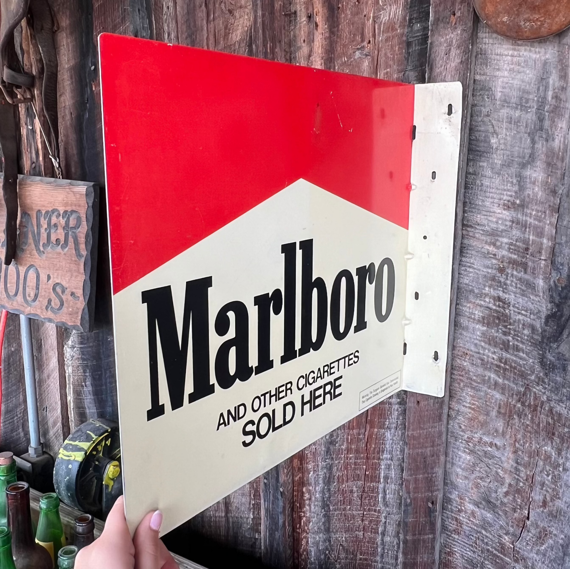 Vintage Marlboro Cigarette Metal Flange Red and White Sign – The