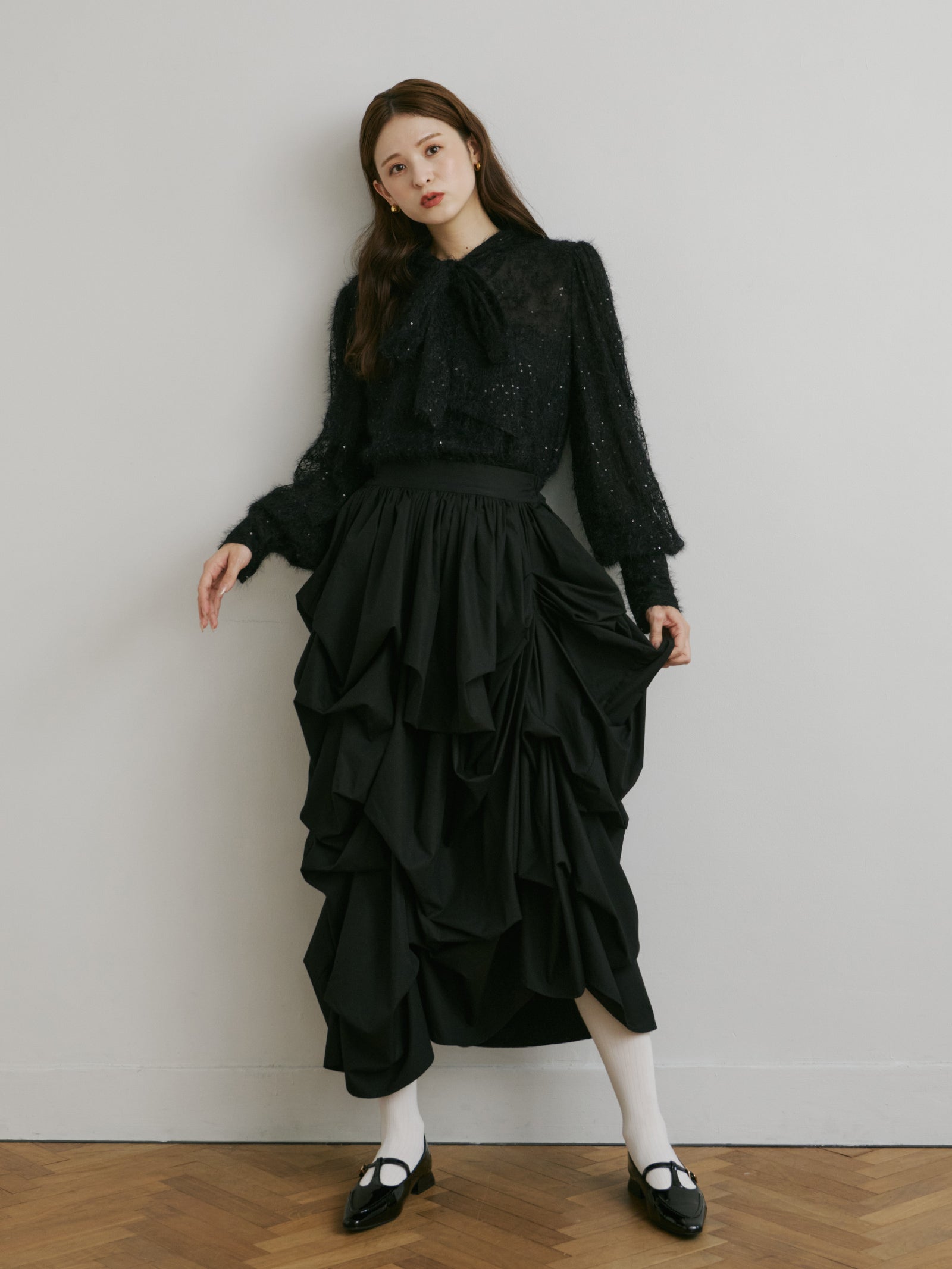 スパンコールレースリボンタイブラウス