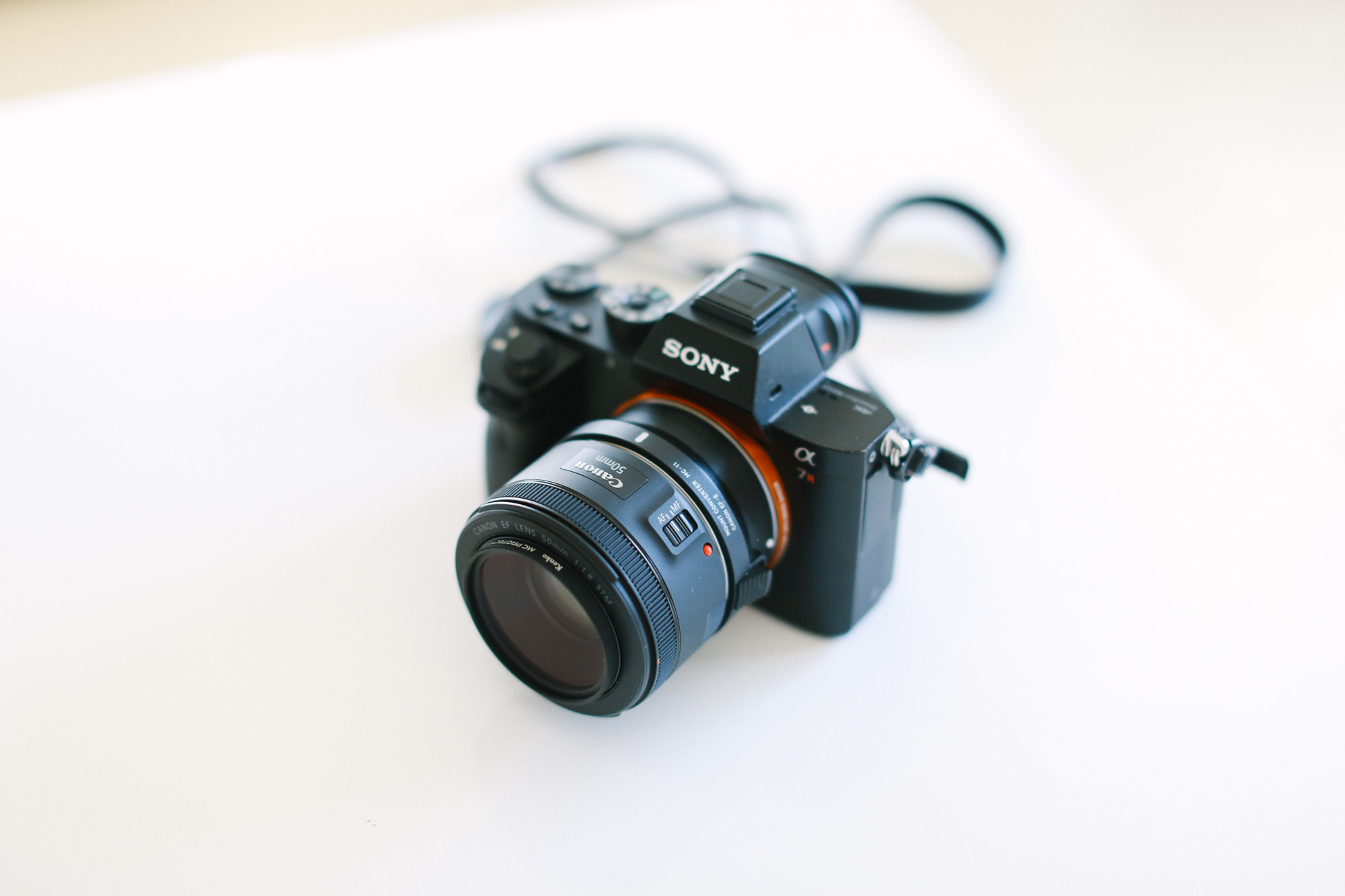 SONY α7Rⅱ＋シグマMC-11＋CANON EF50mm F.18 STMはAF早い・軽い