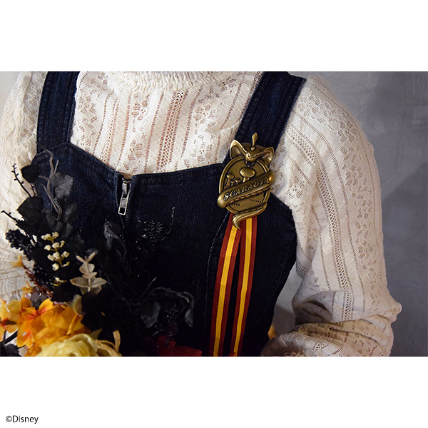 ディズニー ツイステッドワンダーランド』レプリカ腕章 スカラビア