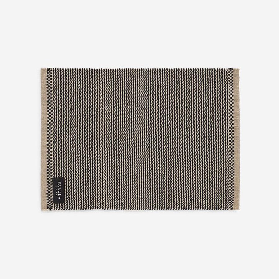 FABULA | DAISY マット 60×90cm BLACK / BEIGE｜【公式】ACTUS online