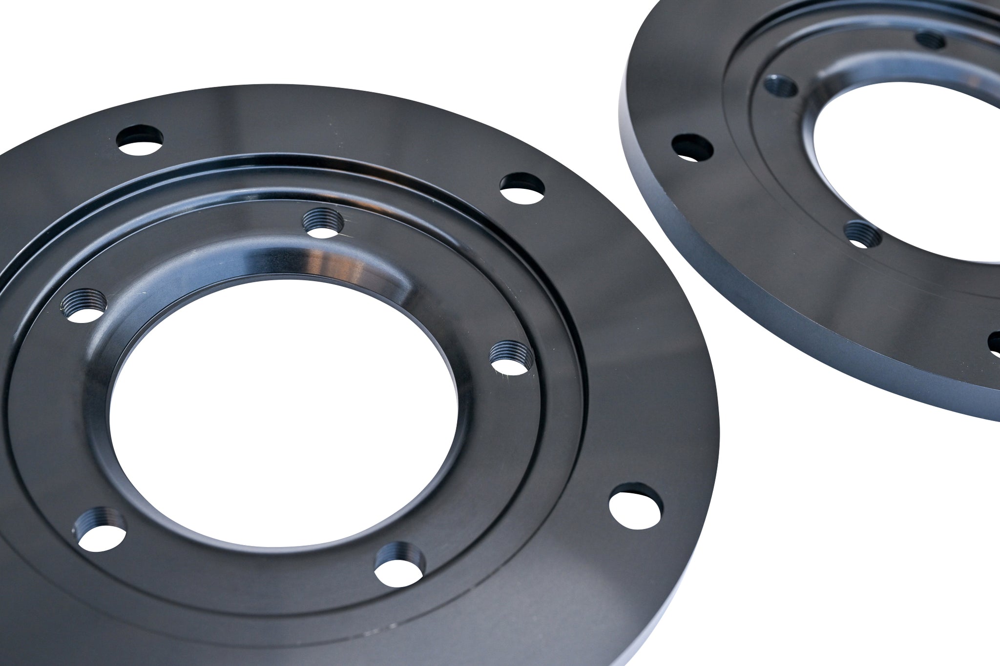 ピッチ変換アダプター PCD205/5lug to PCD130/5lug 18mm厚 – GARAGE