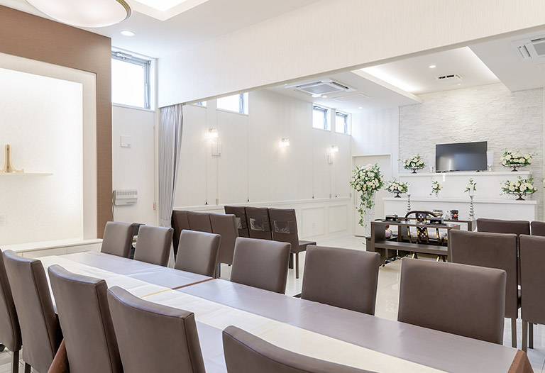 小さな森の家】市川宮久保｜1日1組貸切の家族葬式場