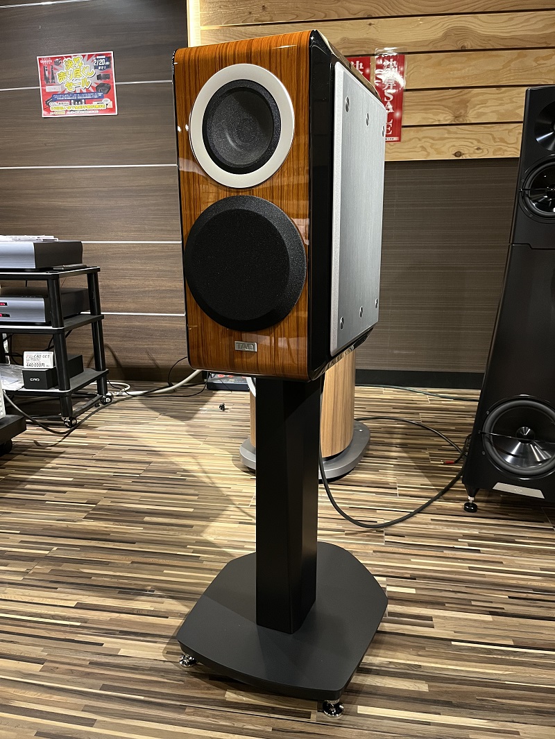 TADハイエンド・ブックシェルフ型スピーカー『TAD-CE1TX』を展示