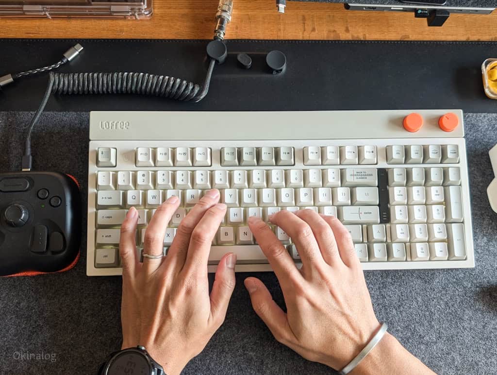 Lofree「Block」レビュー。軽い打鍵感で長時間タイピングが楽になる