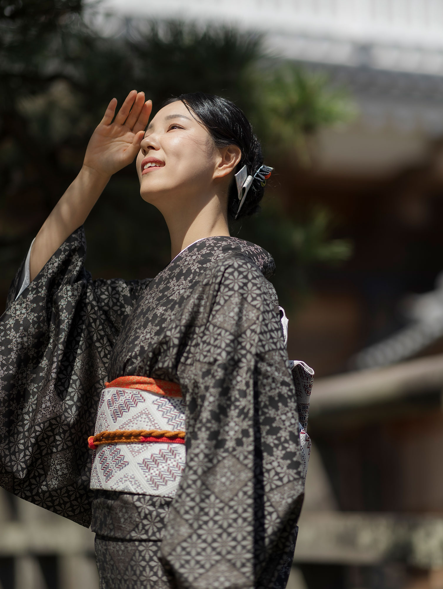 泥染大島紬 | 大島紬製品のご紹介 | 本場大島紬織物協同組合