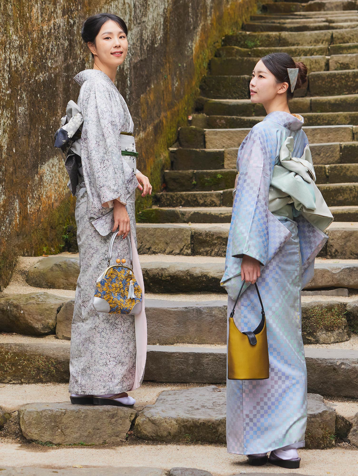 白大島紬 | 大島紬製品のご紹介 | 本場大島紬織物協同組合