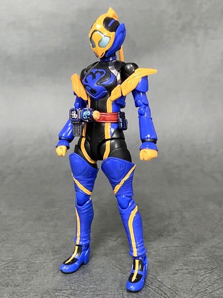 S.H.Figuarts】「仮面ライダージャンヌ コブラゲノム＆ラブコフ