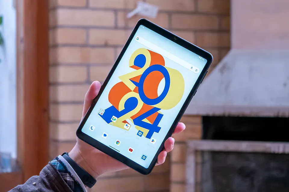 Headwolf FPad5 レビュー：気軽に持ち出して使える8.4インチA5サイズの