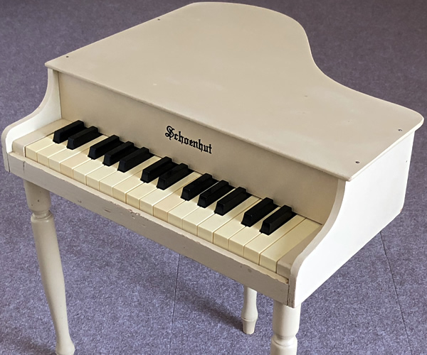 organ69 : [tp024]Schoenhut 30 keys Toy Piano