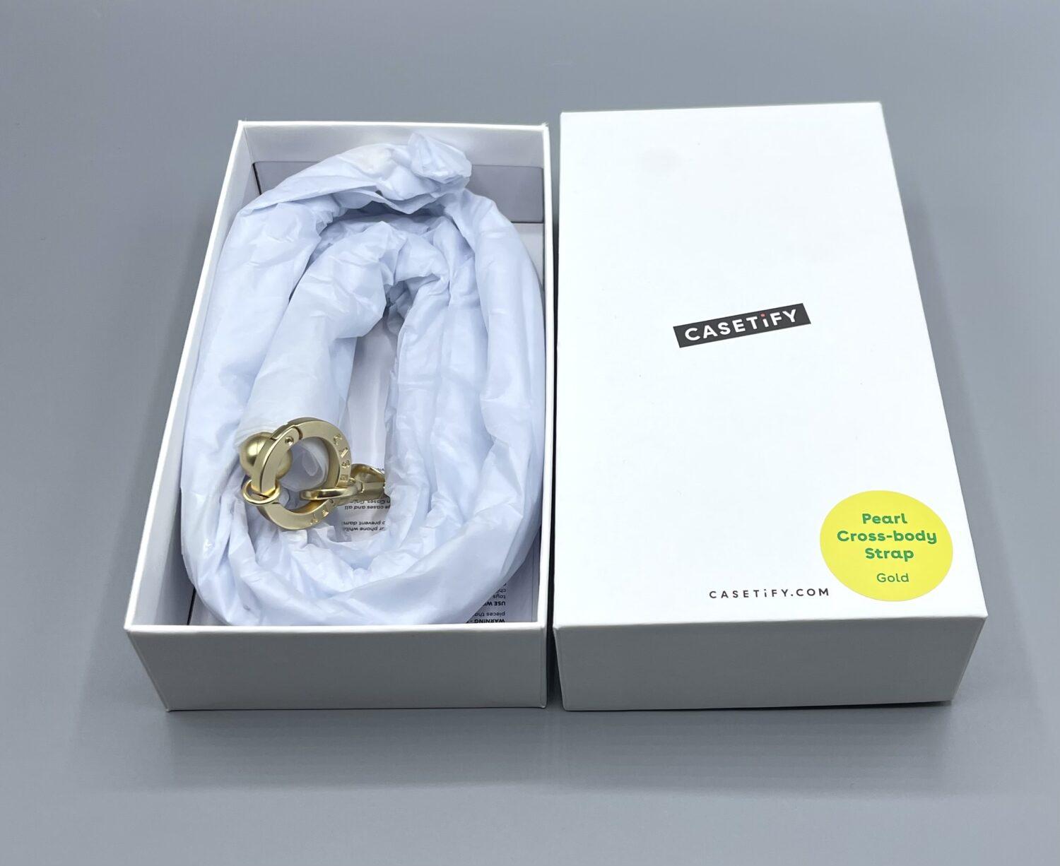 CASETiFY(ケースティファイ)のスマホショルダー「パールクロスボディー