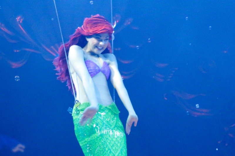 アリエルが360度泳ぎ回る！リニューアルした『マーメイドラグーン
