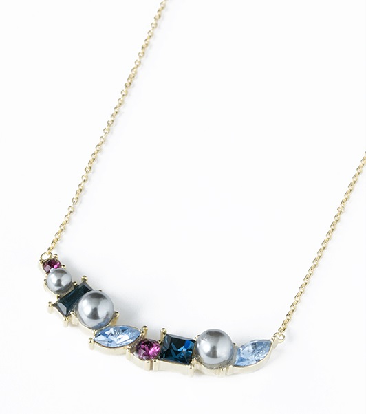 ユーリ!!! on ICE』氷の世界をイメージしたネックレスや腕時計