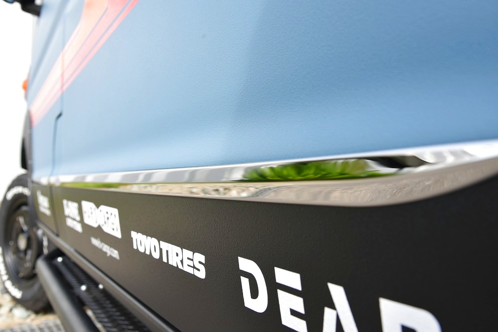 徳島 の ジムニー専門店 スズキコンプリート販売徳島 アウトクラスカーズ