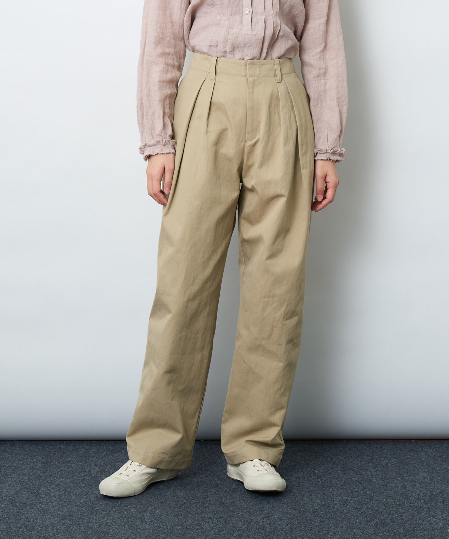 ハイカウントツイル2タックパンツ】｜【LOISIR(ロワズィール)】｜BIGI