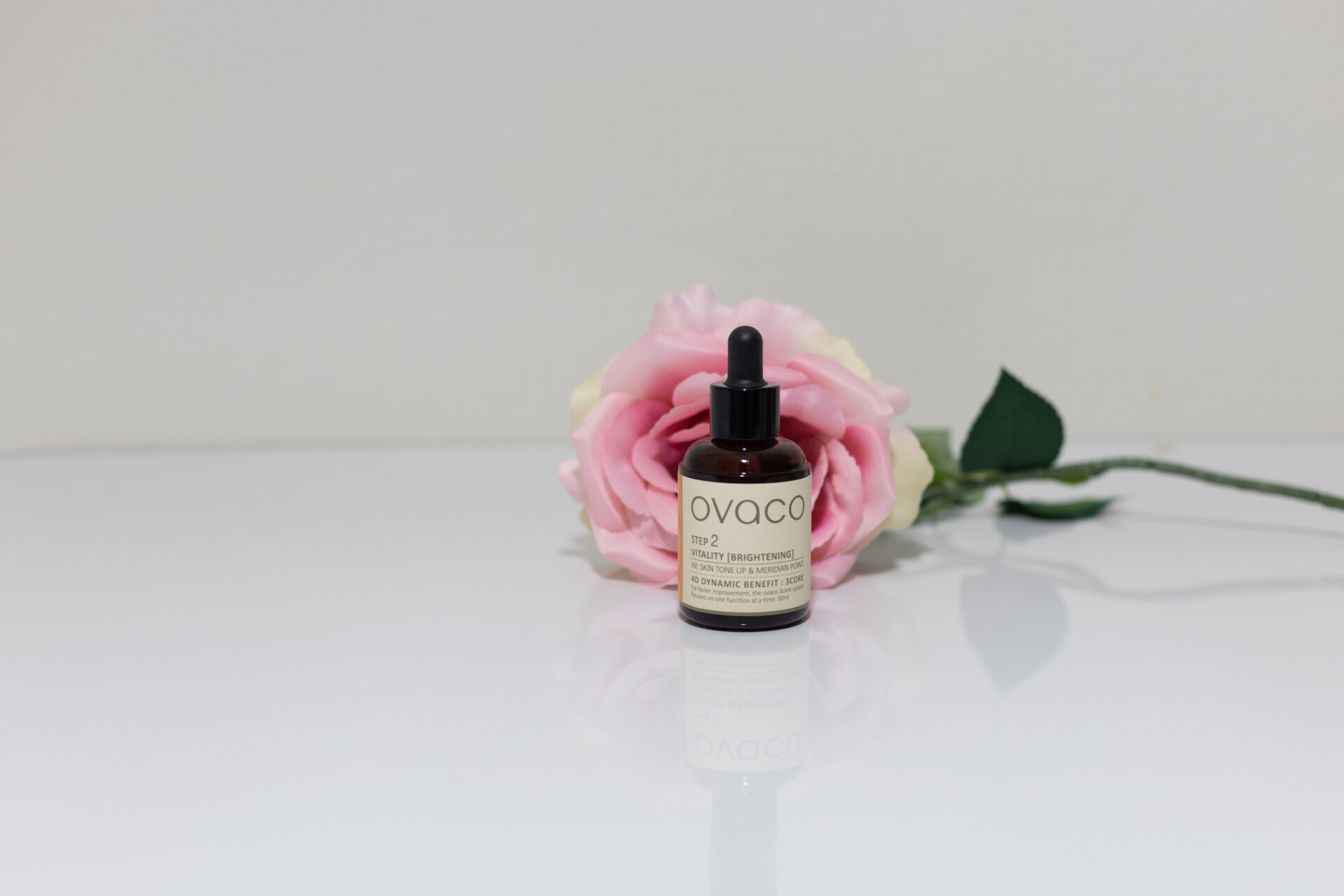 オバコ 4Dダイナミック C-セラム - ovaco（オバコ化粧品）【株式会社