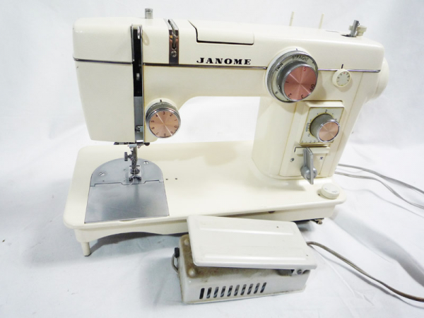 トピアエース802型【JANOME | ミシン】の買取実績 | 出張買取フラワー