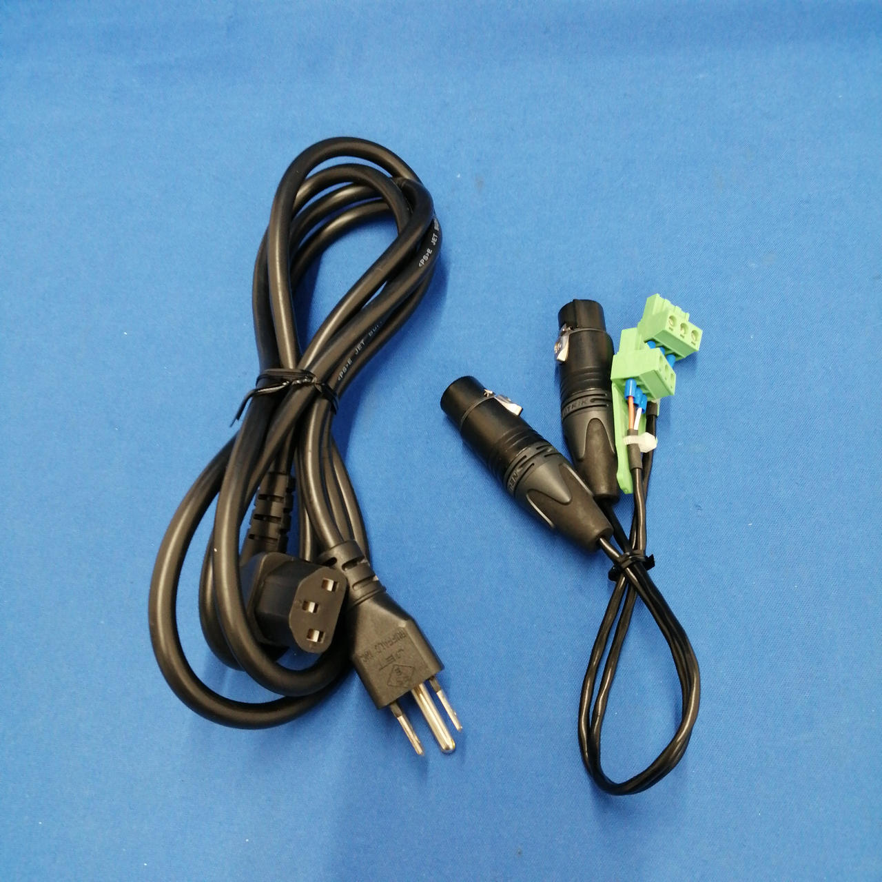 アムクロン(AMCRON)|パワーアンプ/Dsi2000|【ハードオフ公式通販】オフ