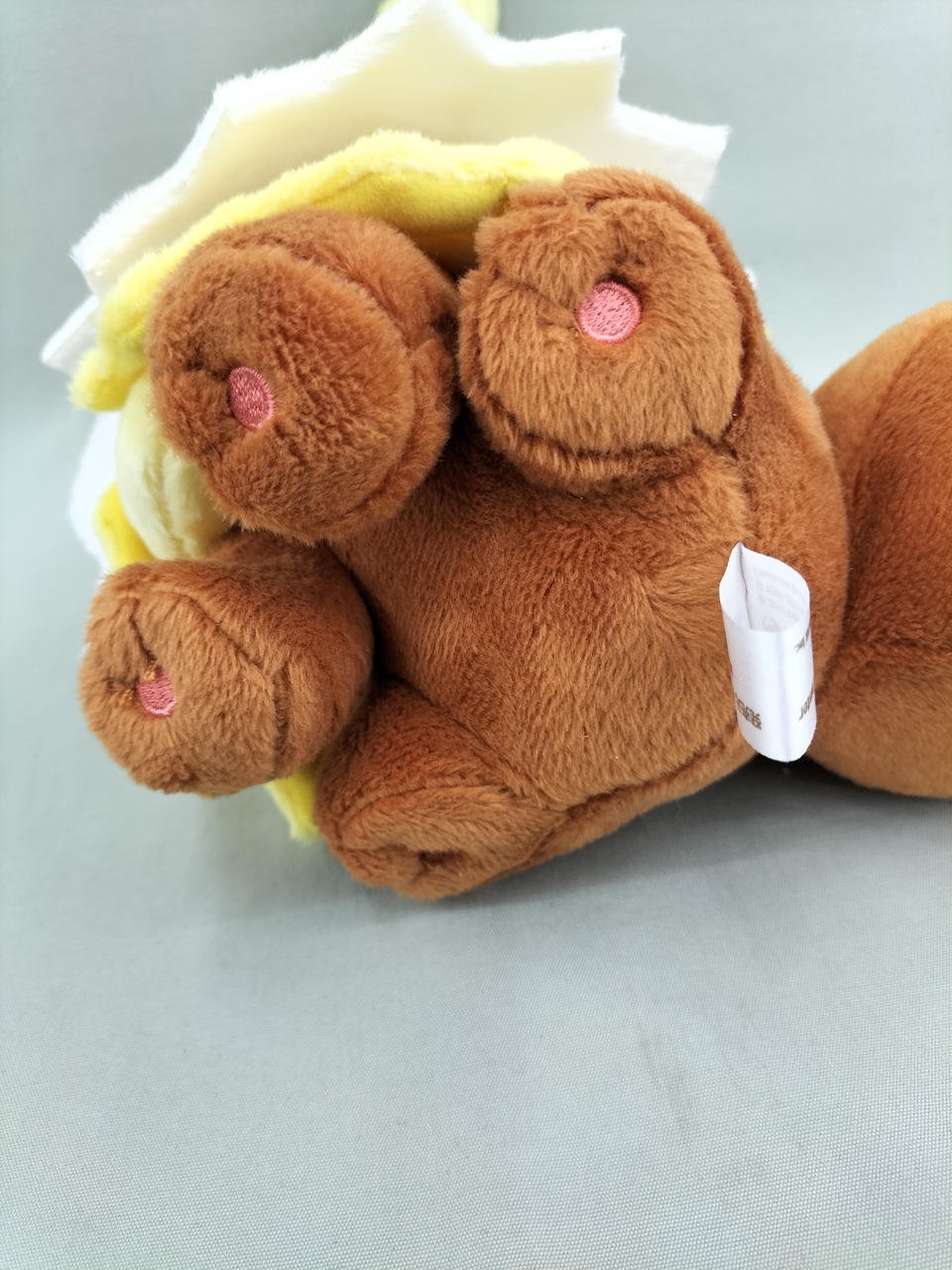 ポケモンセンター|イーブイポンチョシリーズ「サンダース」|【ハード