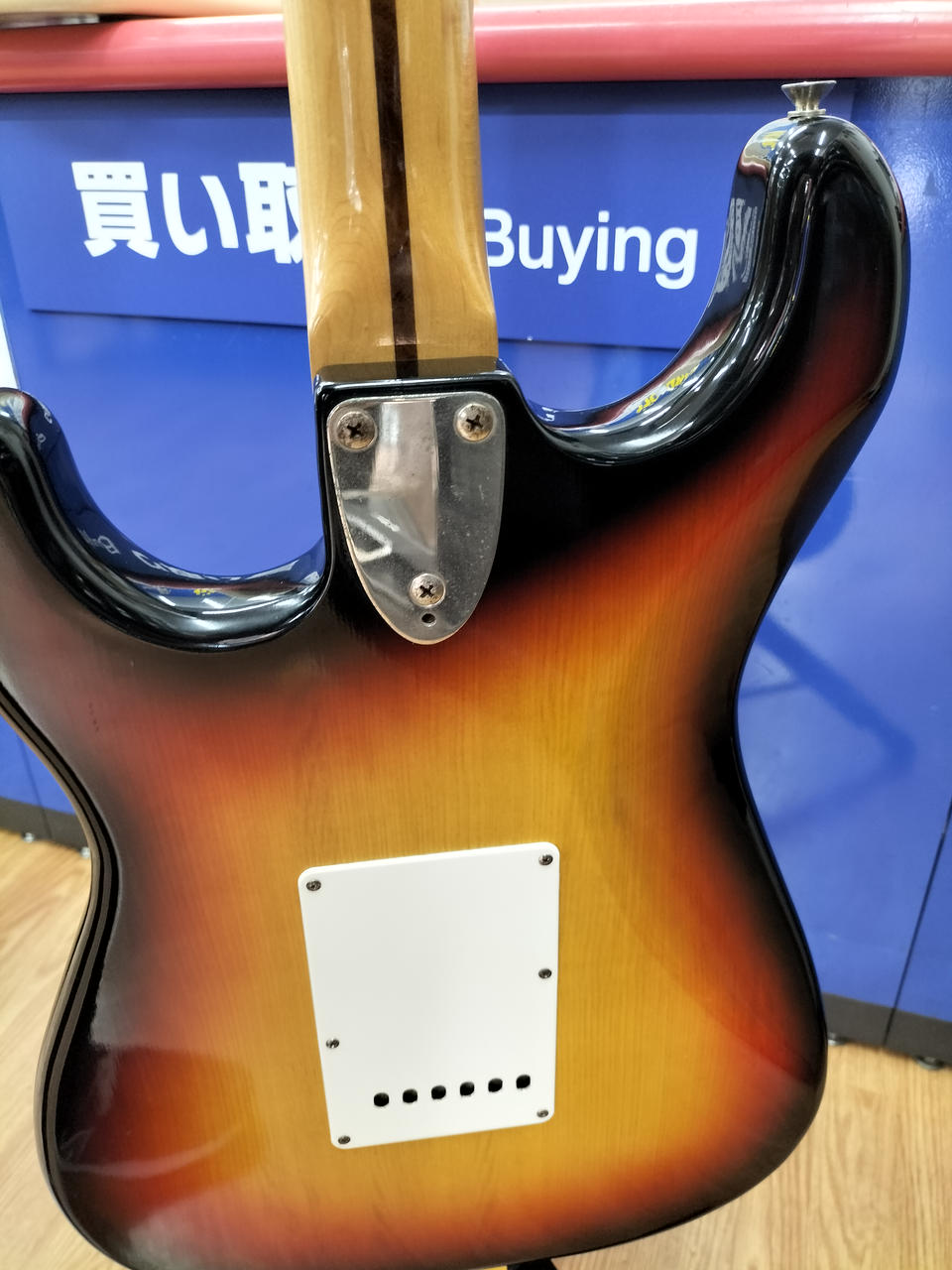 フェルナンデス(FERNANDES)|ストラトキャスタータイプ|【ハードオフ