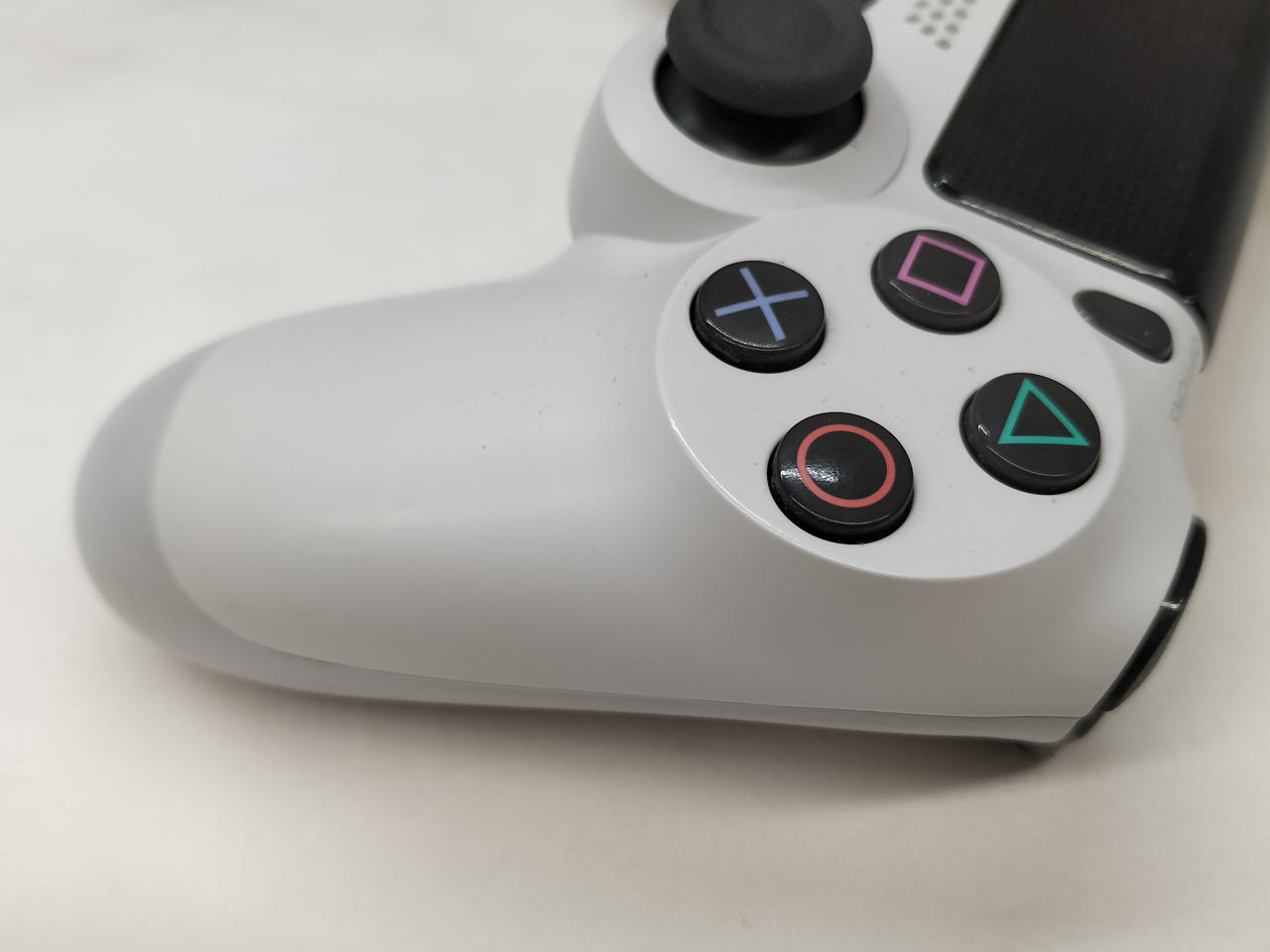 ソニー(SONY)|PS4 ロトエディション|【ハードオフ公式通販】オフモール