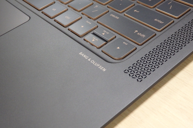 日本HP 2016年夏モデル発表！HP Spectre 13-v000など性能・デザインを