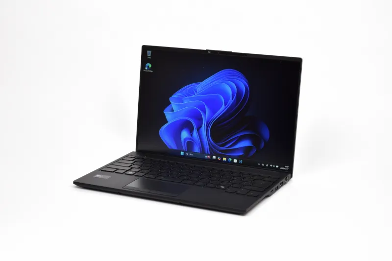 富士通 LIFEBOOK WU4/J3 (2024年10月モデル) レビュー | 大人のための