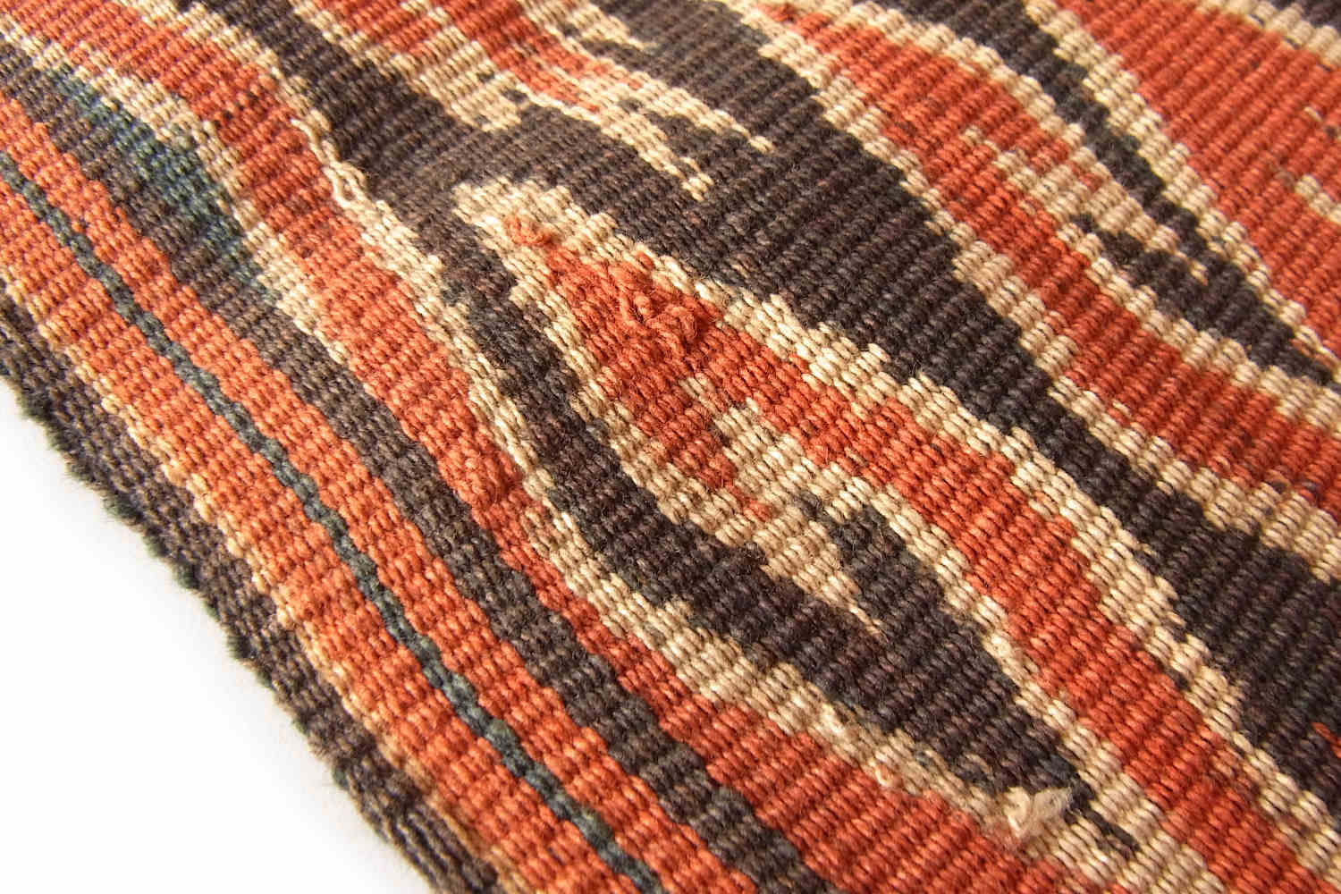 スラウェシ島トラジャ・イカットNo.T-ISW-010|野趣あふれる