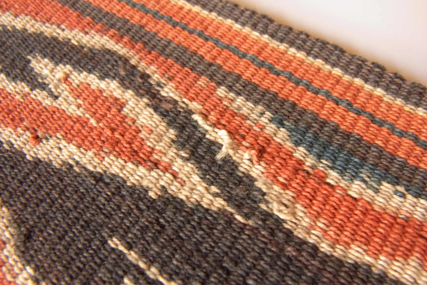 スラウェシ島トラジャ・イカットNo.T-ISW-010|野趣あふれる