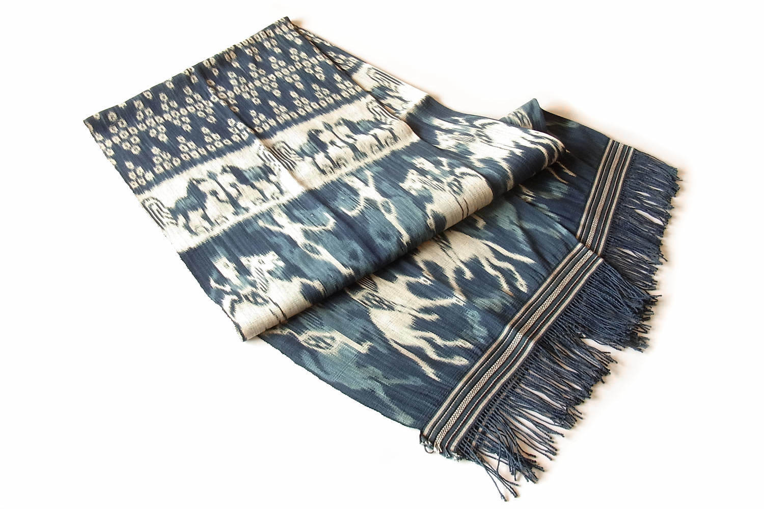 スンバ島イカット（ヒンギー）No.T-ISI-066|パソラ・鶏などが織り込ま