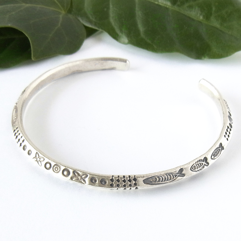 PANDAN TREE】カレン族シルバーアクセサリー-アジアの織物 PANDAN TREE