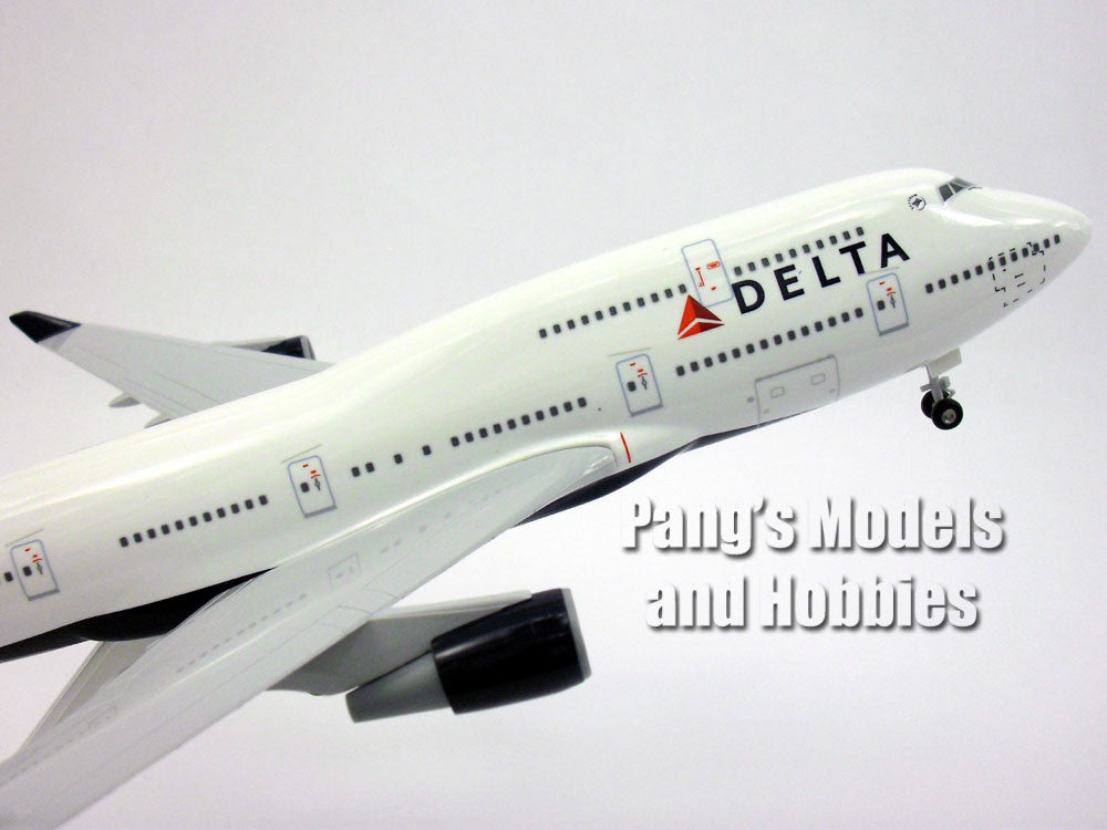 Boeing 747-400 Delta Airlines 1/200 Scale Model Airplane by